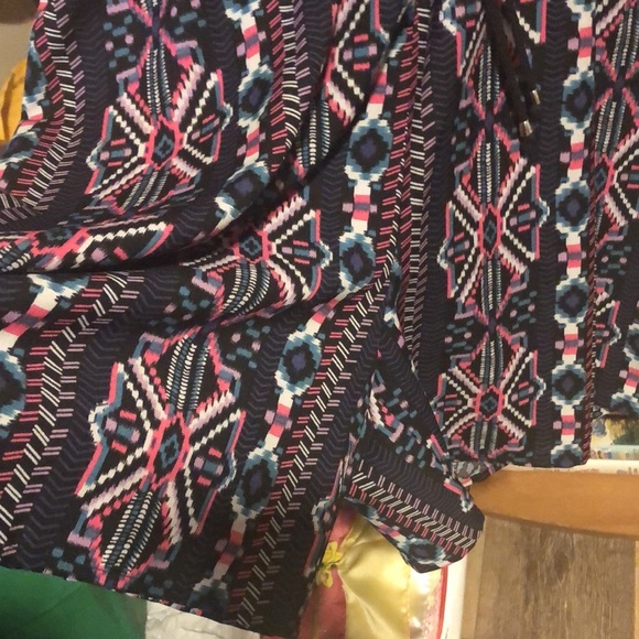 NY Collection Geometric Print Short Romper  Sz L - Picture 5 of 8